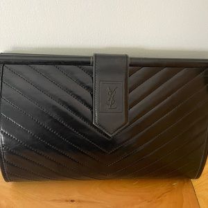 Authentic Saint Laurent YSL soft leather clutch purse black A2754SS406
